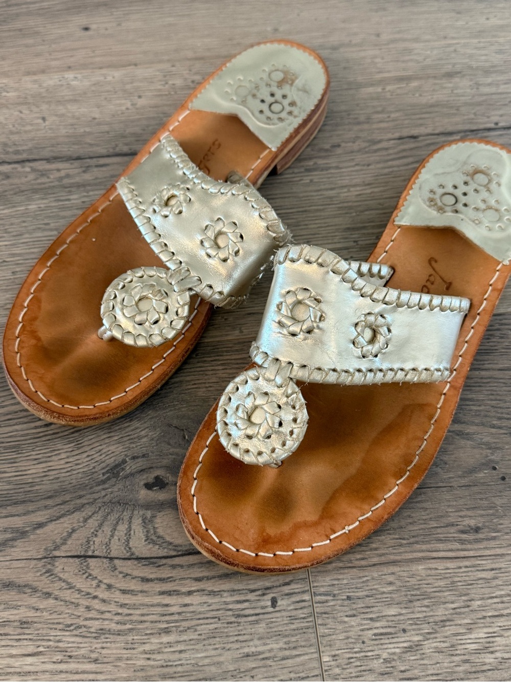 Jack Rogers Gold Metallic Navajo Flat Sandals Size 7M